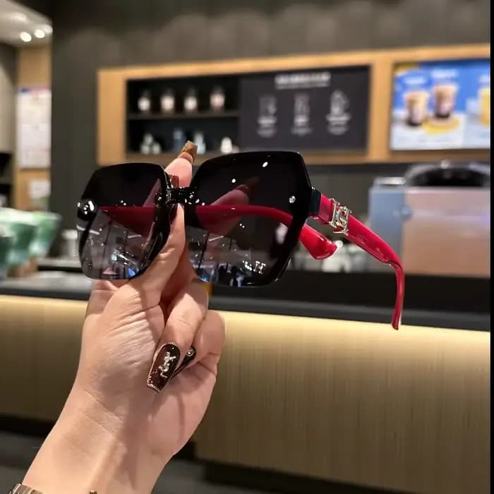 2025 New Fashion Vintage Sunglasses for Women Ladies UV400 Protection Sun Glasses Ladies Girls Sungl