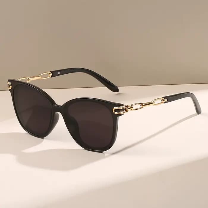 Lunettes de mode rétro européennes et américaines à grande monture avec décoration de chaîne sur les