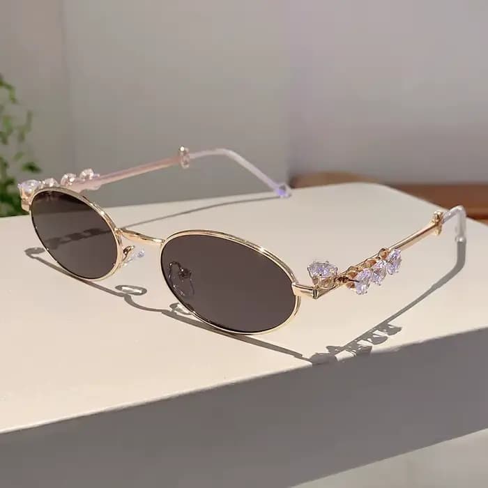 Lunettes de soleil ovales en diamant pour femmes, marque de luxe, monture métallique, biscuits class