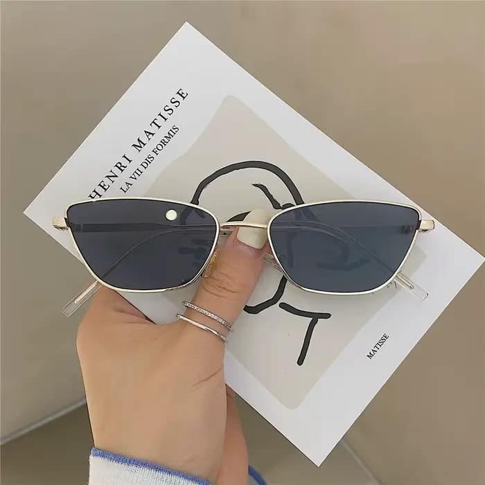 Nouveauté lunettes de soleil yeux de chat femmes lunettes Vintage marque lunettes de soleil carrées 