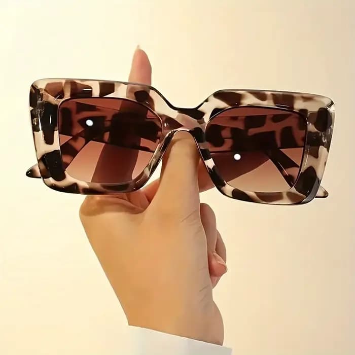 Lunettes léopard rétro surdimensionnées pour femmes, verres chics à grande monture, parfaits pour le