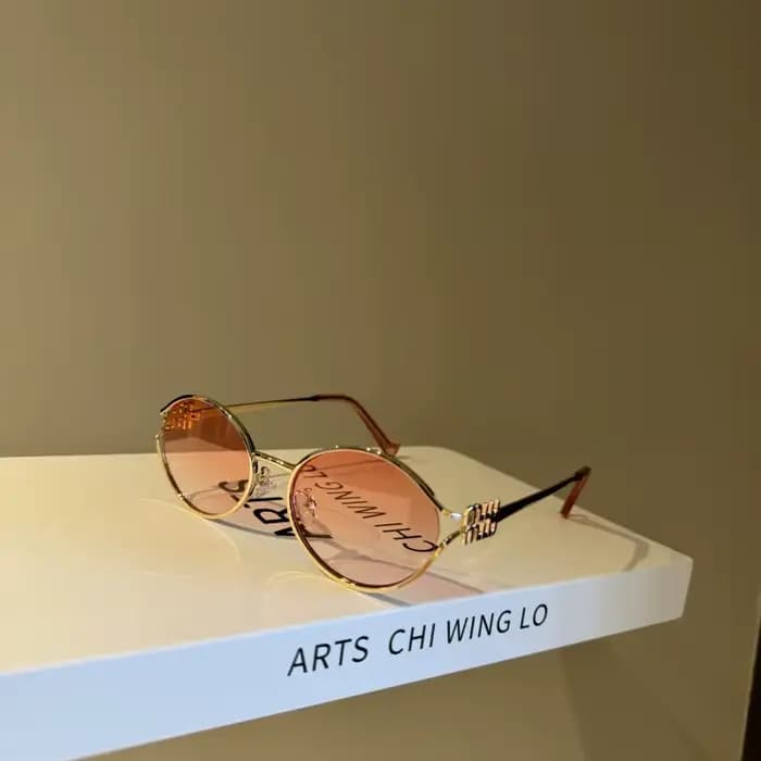 Nouvelle marque de mode lunettes de soleil ovales pour femmes rétro petit cadre femme homme métal lu