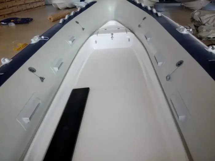 Bateau pneumatique à rames en fibre de verre, bateau pneumatique à rames RIB