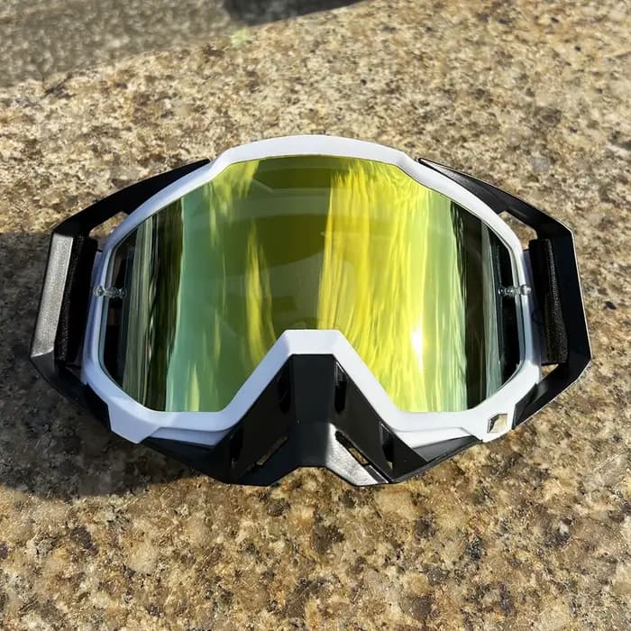 100 lunettes tout-terrain