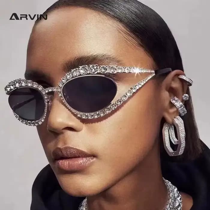 2025 mode luxe cristal brillant lunettes De soleil femmes Sexy oeil De chat strass fête élégante