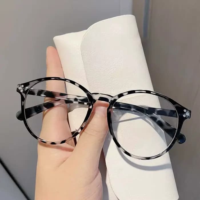 Vintage à la mode dames myopie lunettes de luxe Anti lumière bleue vue de près