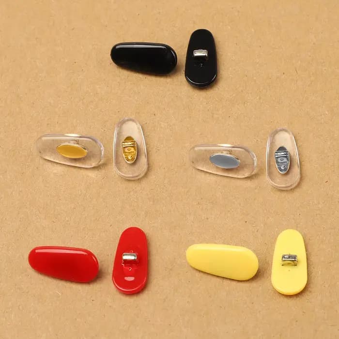 Plaquettes de nez de rechange en gros pour lunettes de soleil et de vue Ray-Ban RB4285 RB3546 RB4264 RB4336 RB3736 à fixation par clip