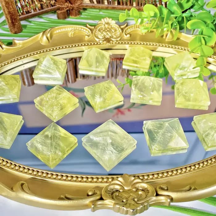 Pyramide de citrine naturelle de haute qualité, 1 pièce, décoration en cristal naturel, bijoux en pierres précieuses, paillettes, cristal de guérison