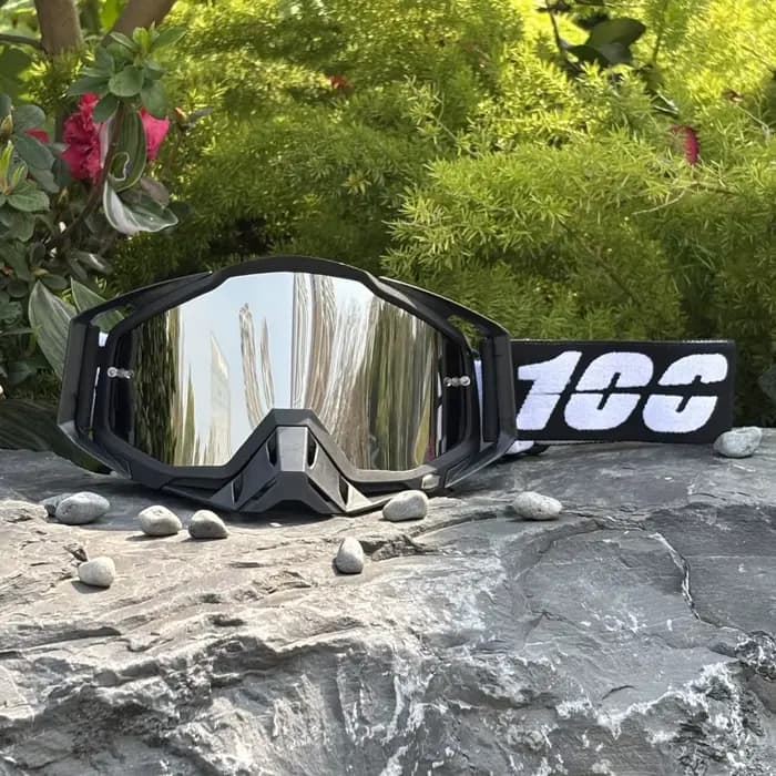 100 lunettes de moto