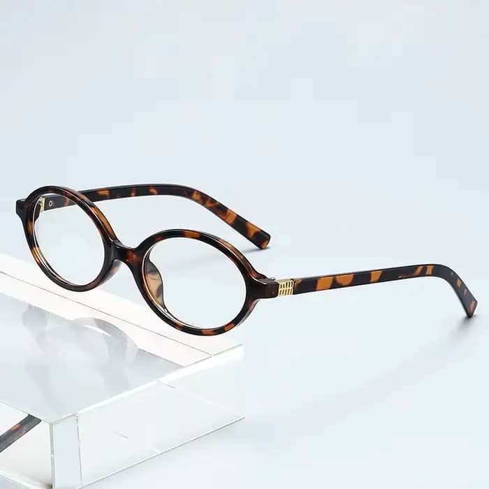 Lunettes de soleil ovales tendance pour femmes