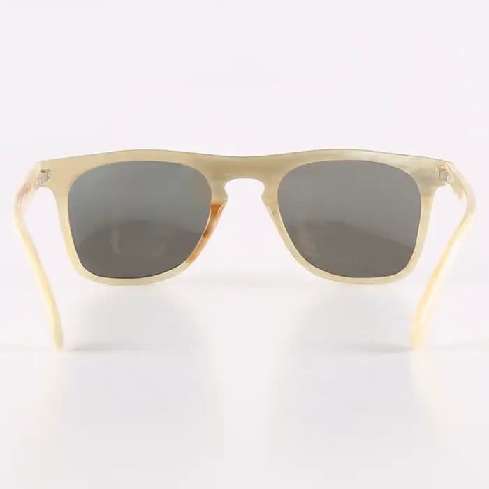 Lunettes de soleil en corne naturelle véritable