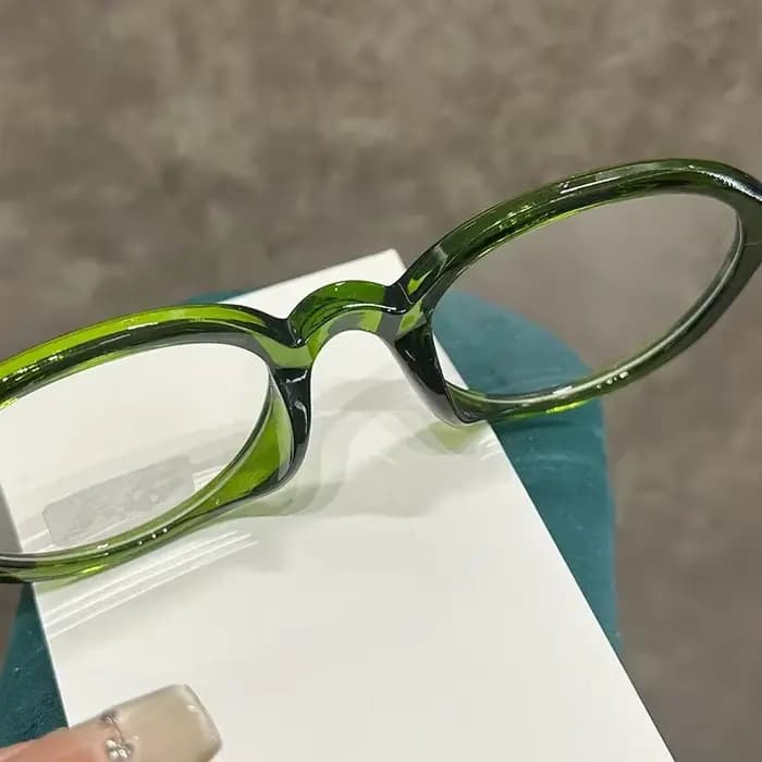 2025 Vintage ovale cadre lunettes femmes Cool