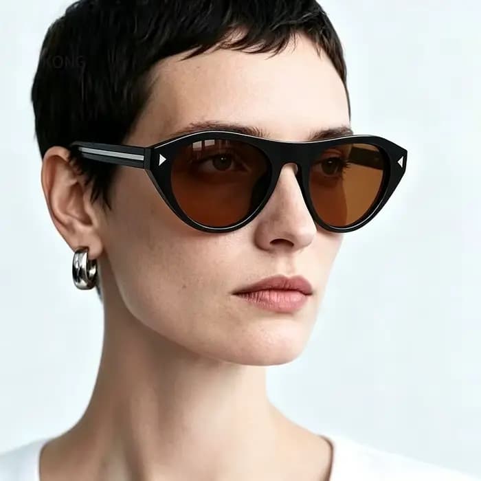 Lunettes de soleil ovales vertes pour femmes
