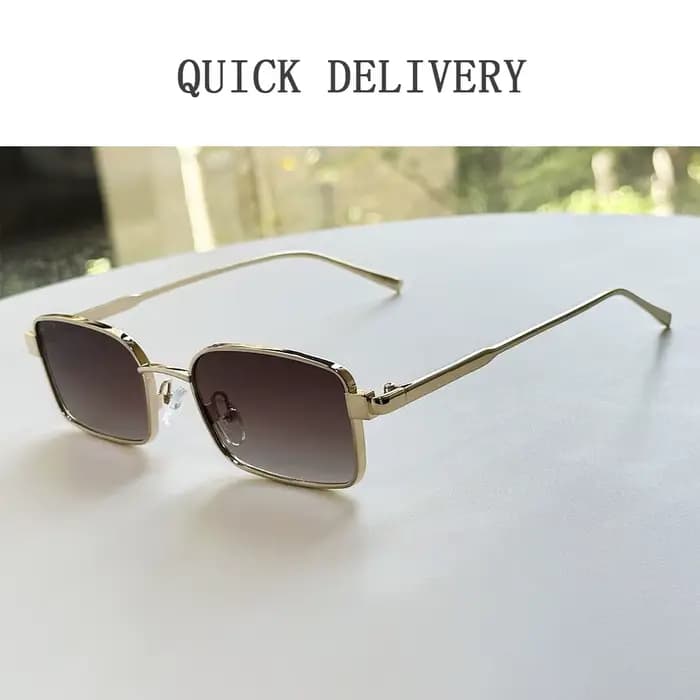 Lunettes de soleil carrées de styliste