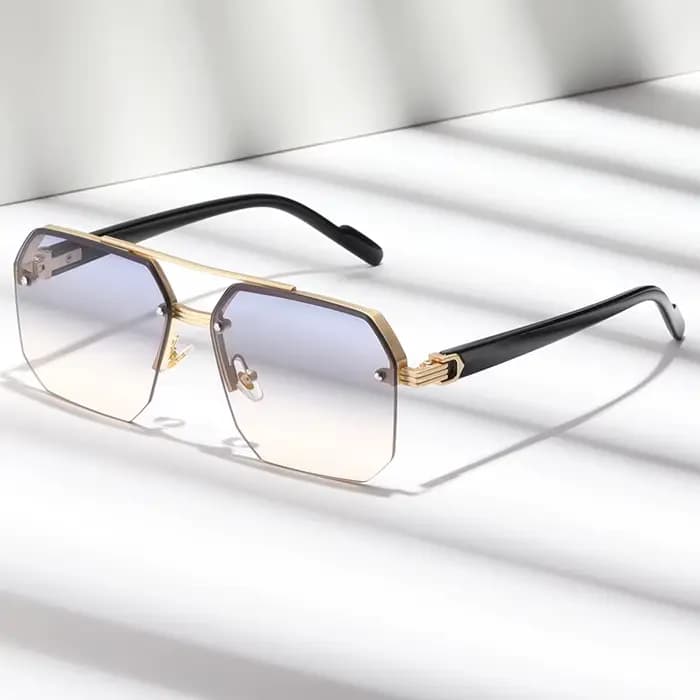 Une paire de lunettes semi-cerclées à double pont