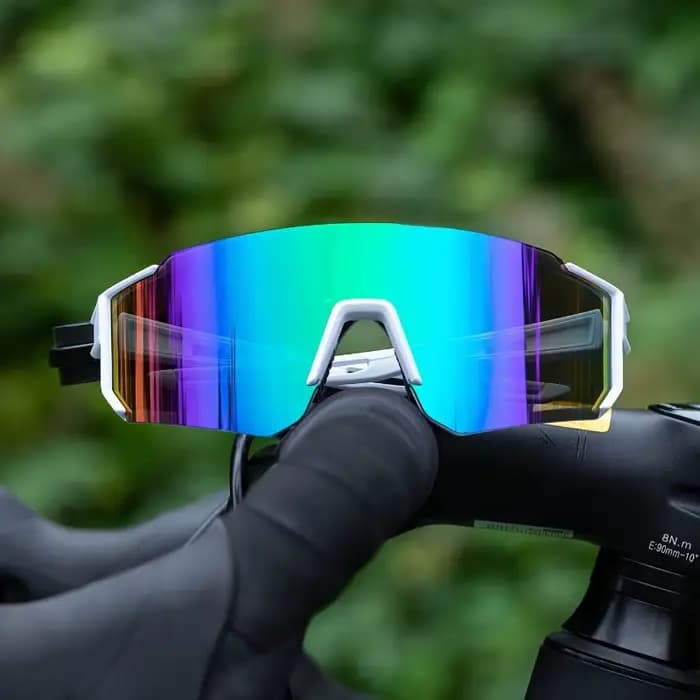 Lunettes à grande monture pour hommes