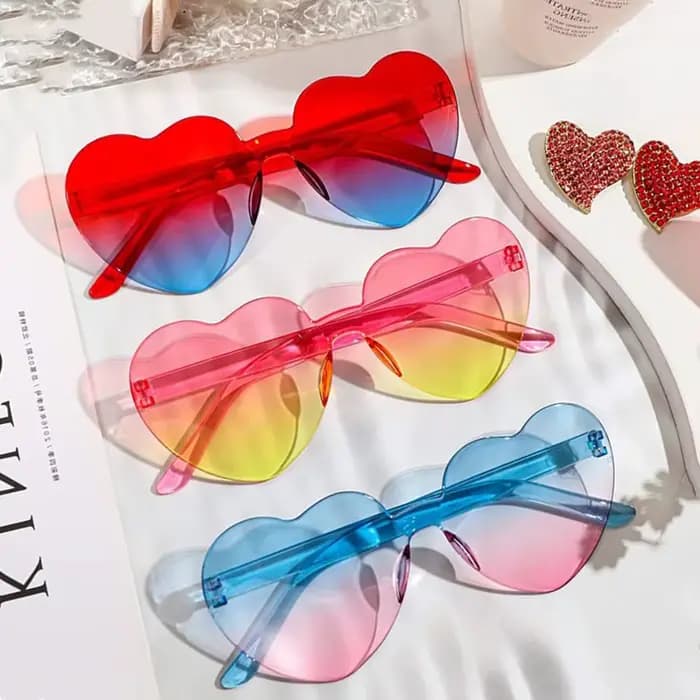 Lunettes de soleil en forme de cœur
