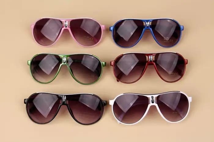 Lunettes de soleil vintage pour enfants