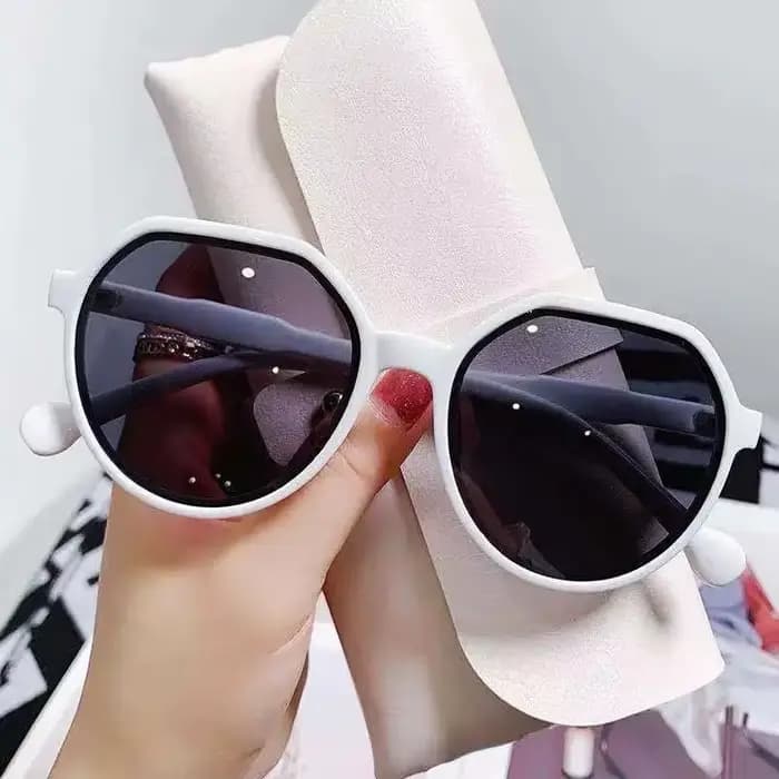 Lunettes de soleil rondes authentiques à monture épaisse
