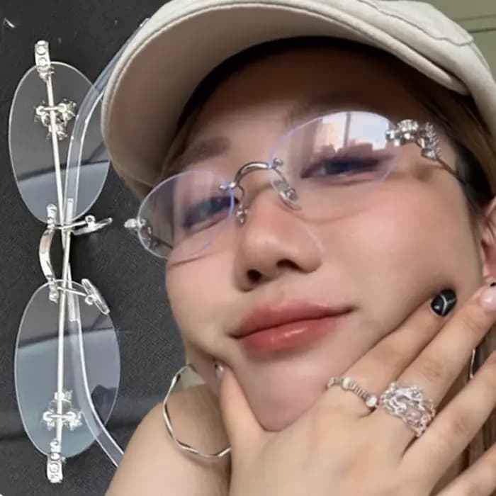 Lunettes sans monture incrustées d'or