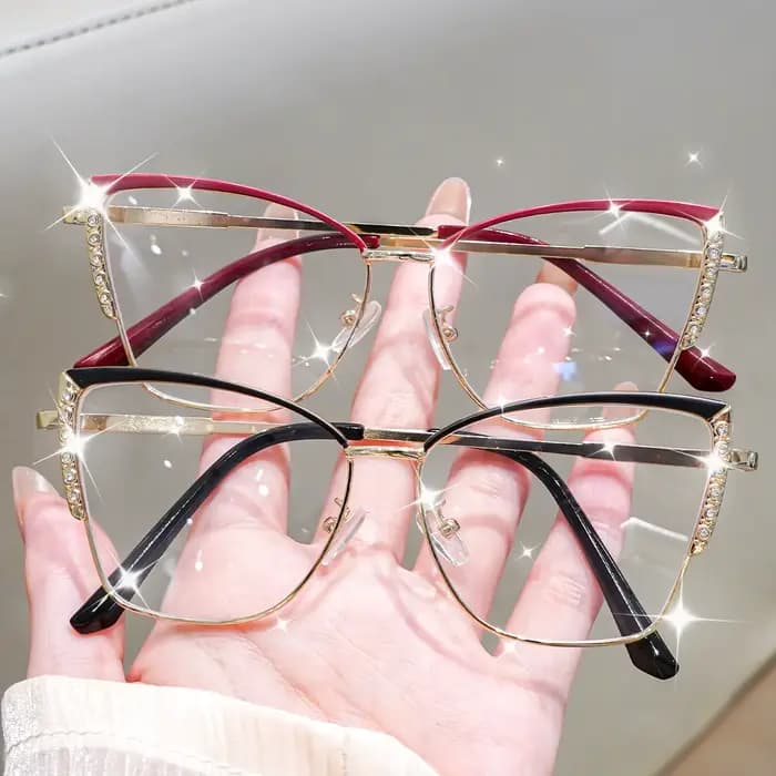 Lunettes de soleil pour femmes avec strass étincelants