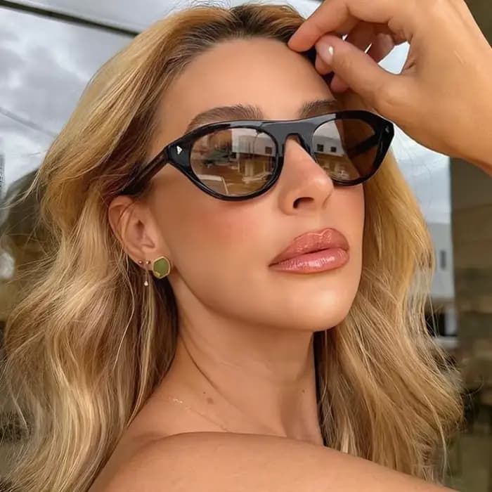 Lunettes de soleil ovales vertes pour femmes