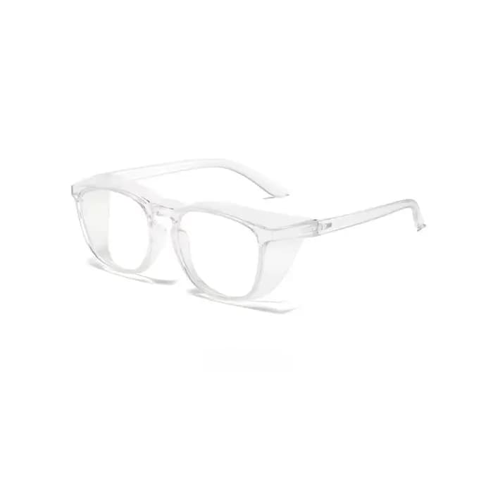 Une paire de lunettes de sécurité tendance transparentes