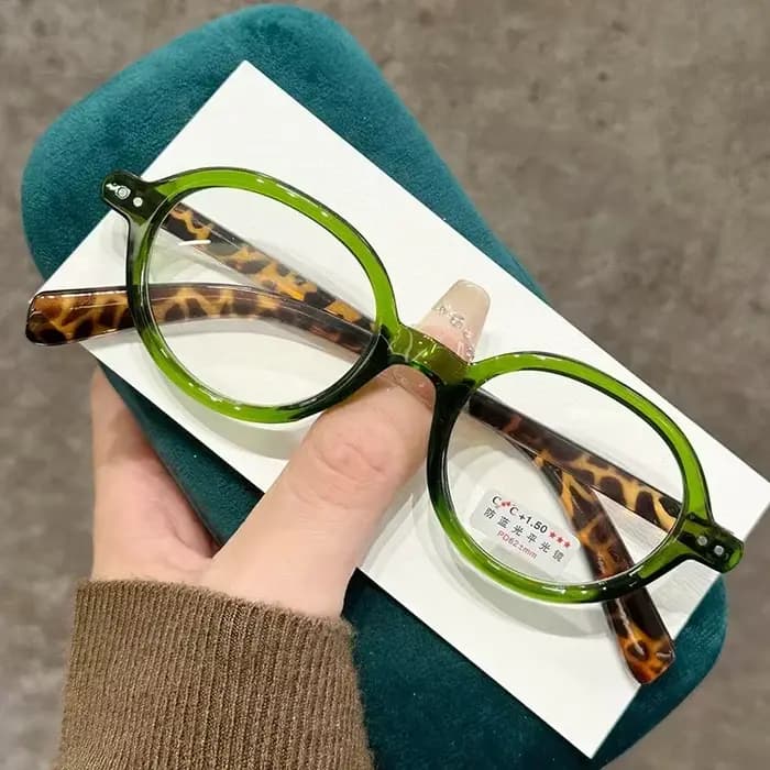 2025 Vintage ovale cadre lunettes femmes Cool