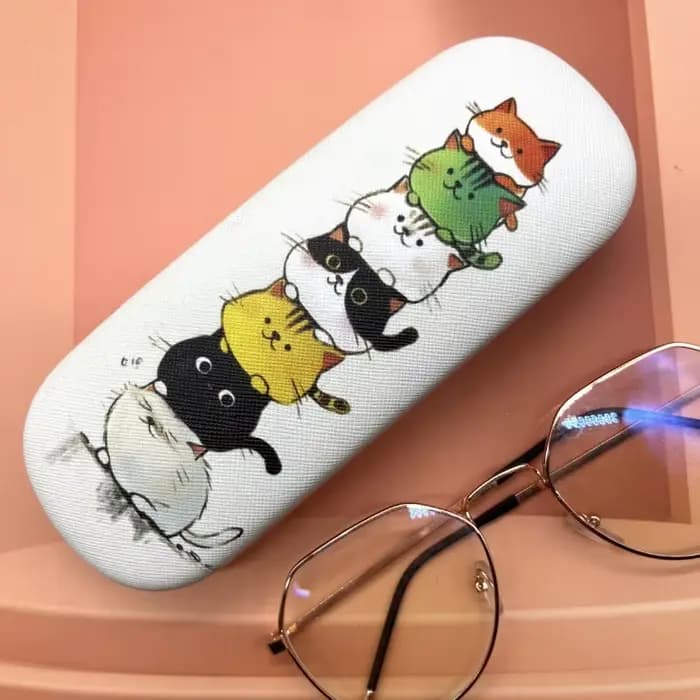 Boîte à lunettes en forme de chat de dessin animé