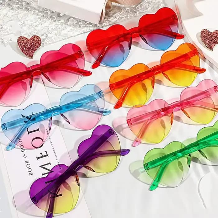 Lunettes de soleil en forme de cœur
