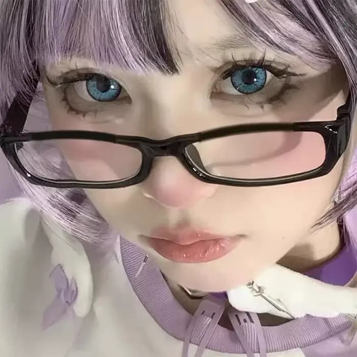 Petites lunettes carrées à monture étroite en plastique rétro pour femmes