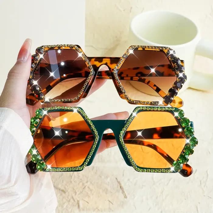 Lunettes de soleil en strass pour femmes