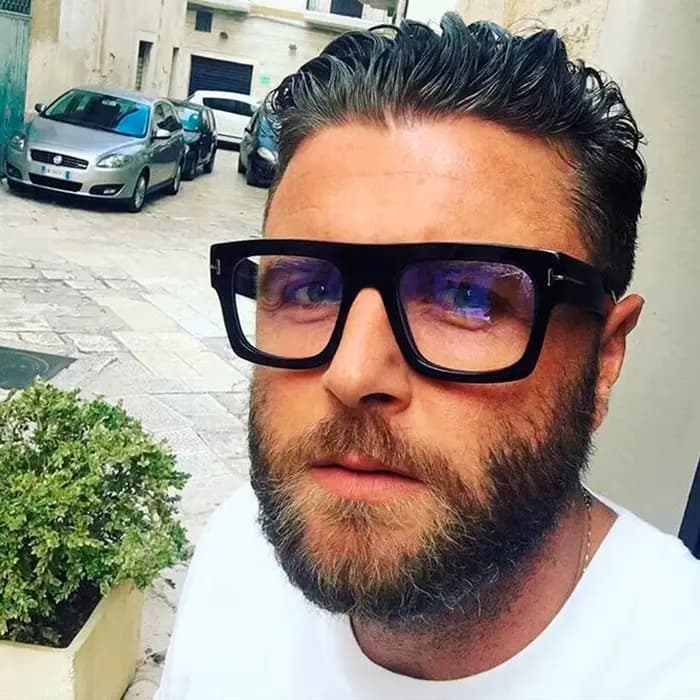Mode carré lecture lunettes