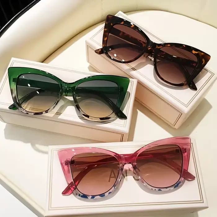 Lunettes de soleil œil de chat pour femmes, nouveau style, boîte simple dégradé de couleur assortie,