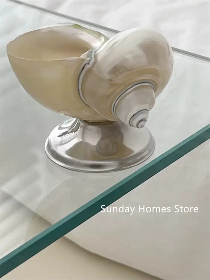 Verre à vin artisanal en acier inoxydable en forme de coquille de conque, avec pied transparent, orn