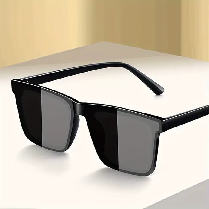 Lunettes de soleil oversize à monture plate