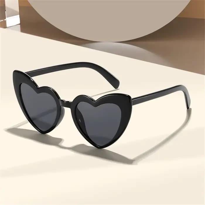 Lunettes de soleil vintage en forme de cœur pour femmes
