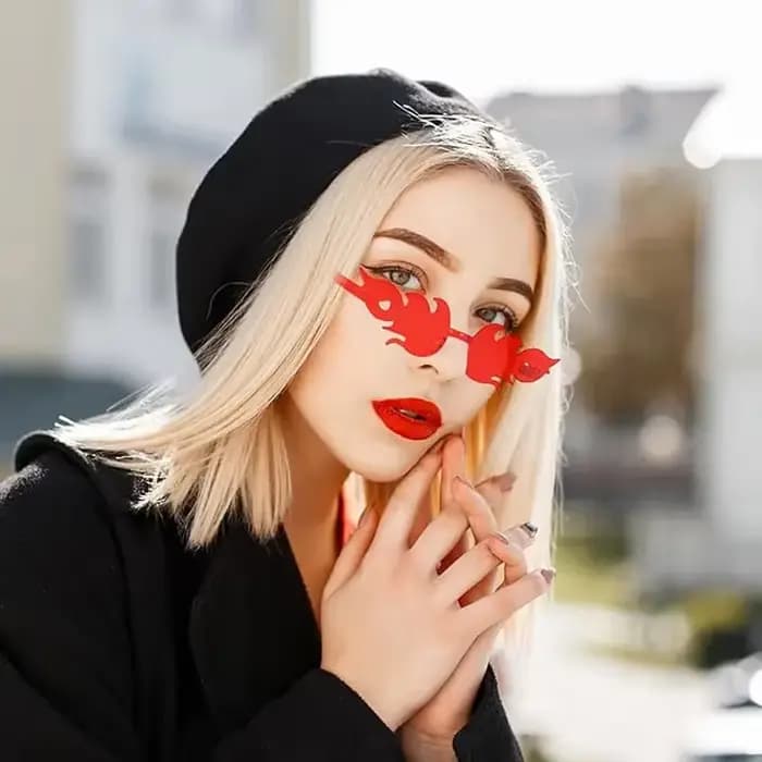 Lunettes de soleil à flamme en plastique