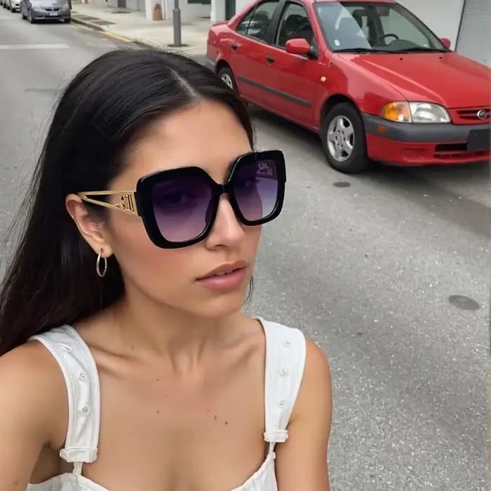 Nouveau 2025 lunettes de soleil Vintage pour femmes à la mode cadre Transparent dégradé lentille lunettes marron or décoration moderne mode