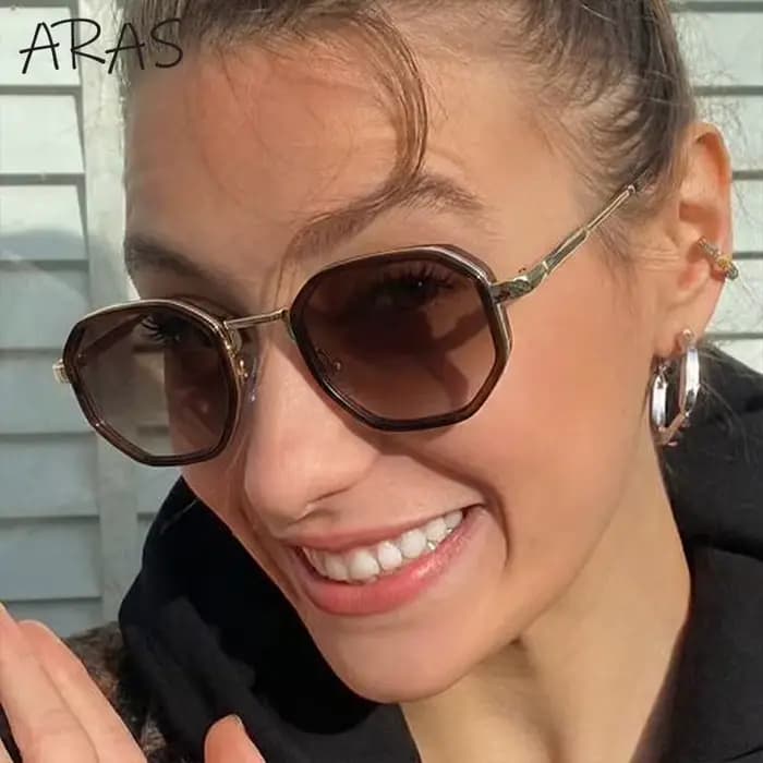 Petit Cadre Octogone Punk lunettes de Soleil Femmes Marque De Luxe Rétro Géométrique En Métal De Mode Nuances Vintage