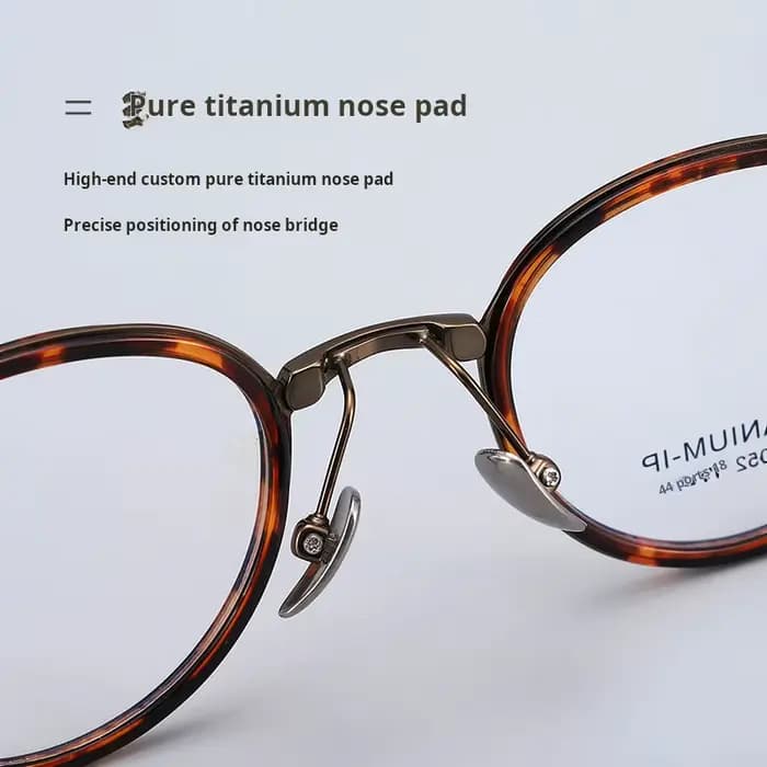 Lzabella nouveau TR90 pur titane lunettes cadre 44 anneau intérieur Sesign petit ovale petit cadre lunettes cadre pour hommes et femmes 8052