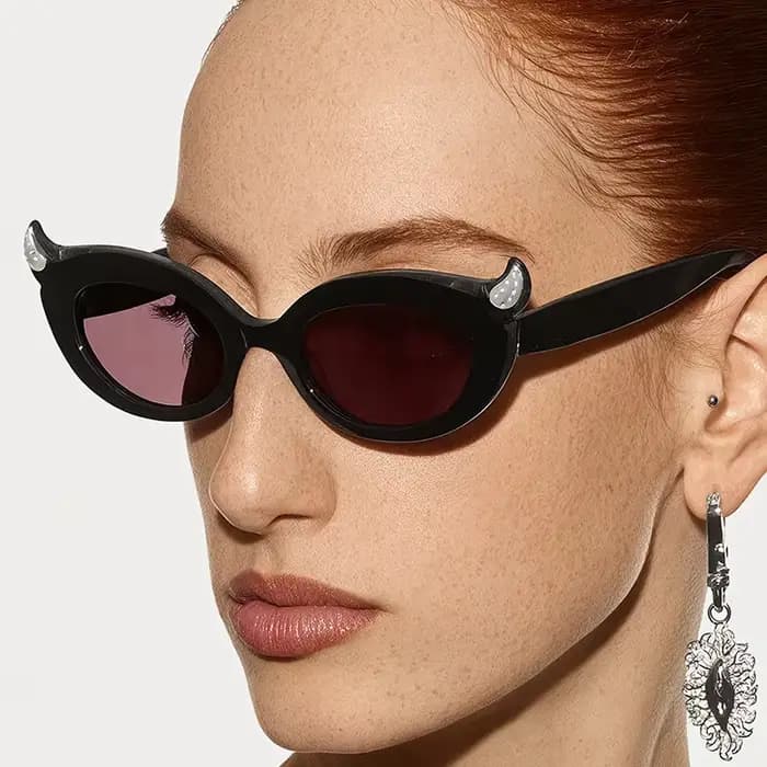 Lunettes de soleil personnalisées en corne du diable