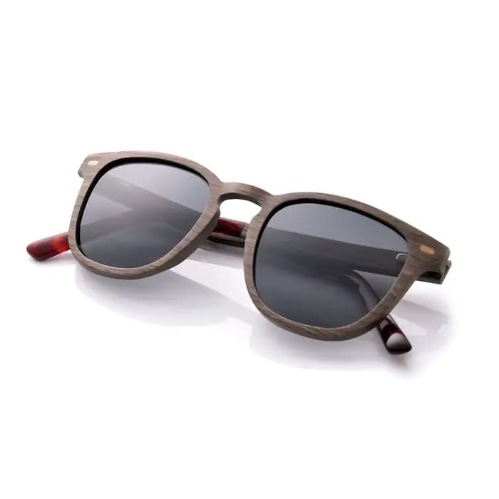 Lunettes de soleil tendance en bois de noyer pour femmes et hommes