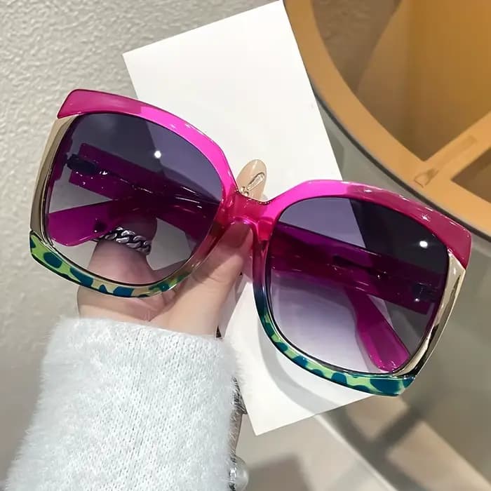 Lunettes de soleil carrées surdimensionnées pour femmes – Cadre PC antireflet et durable avec charnières métalliques – Parfaites pour la plage et les voyages