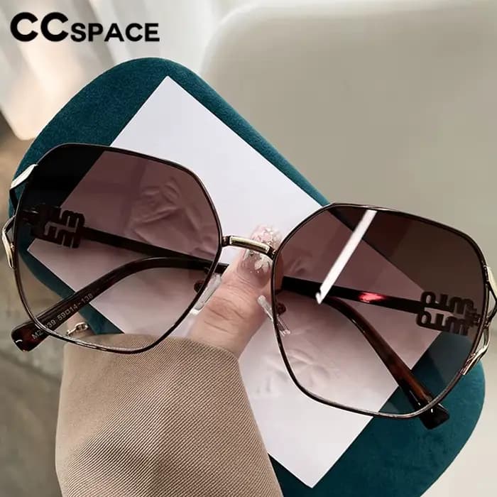 Nouvelle mode 2025 lunettes de soleil femmes marque de luxe lettres Anti lumière forte Vintage grand cadre