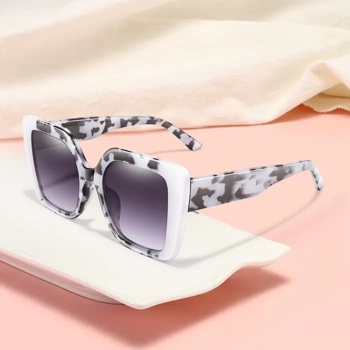 Lunettes de soleil tendance pour femmes