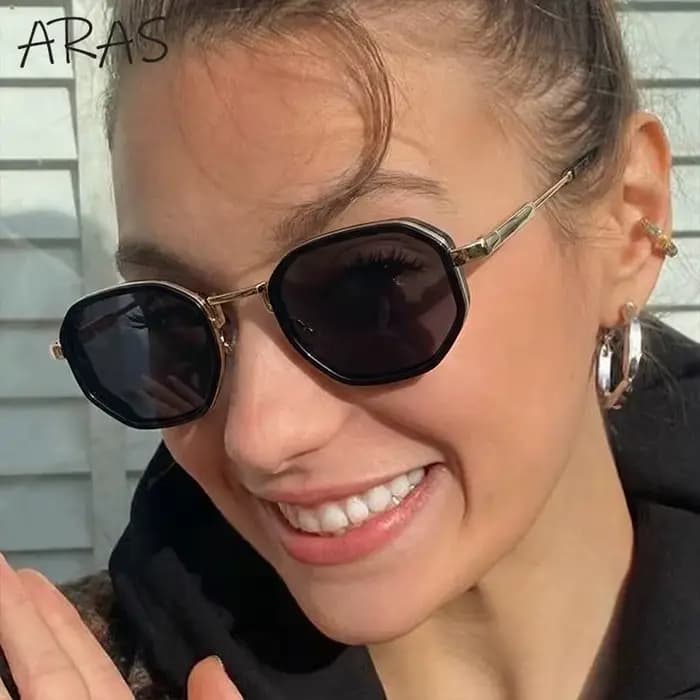 Petit Cadre Octogone Punk lunettes de Soleil Femmes Marque De Luxe Rétro Géométrique En Métal De Mode Nuances Vintage