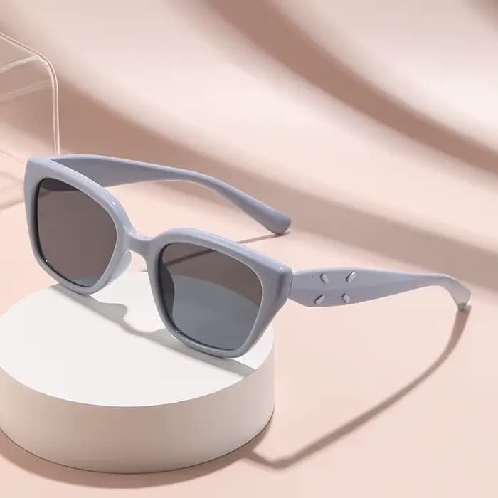 Lunettes de soleil pour femmes avec visage haut de gamme