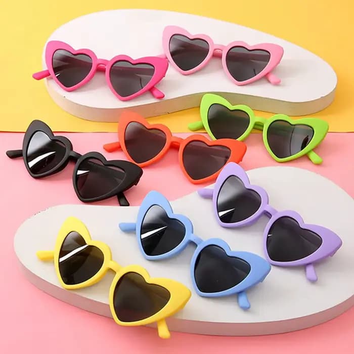 Lunettes de soleil vintage en forme de cœur pour enfants