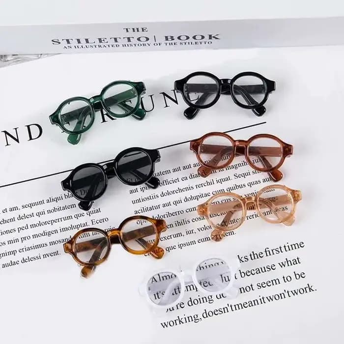 4,5 cm/1,77 pouces poupée en plastique Mini lunettes multicolore Miniature poupée accessoire poupée lunettes cadeau